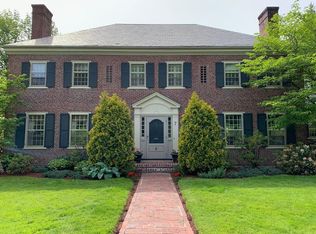 7 Monmouth Rd, Worcester, MA 01609