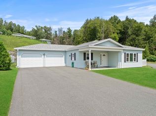 77 Buttonwood Drive, Brattleboro, VT 05301