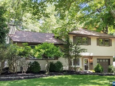 600 Sloat Place, River Vale, NJ, 07675