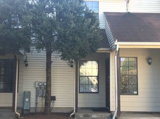 1007 Woodbridge Comns Way, Iselin, NJ 08830