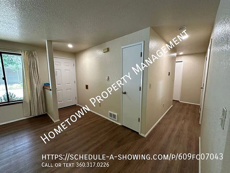 1617 Elizabeth St SE — Photo 9