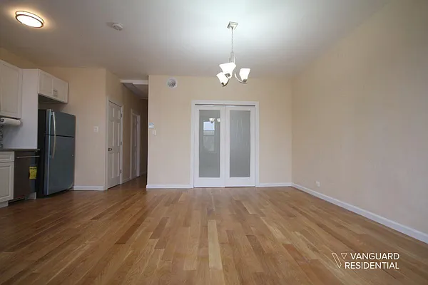 Rented by Vanguard Residential LLC | media 3