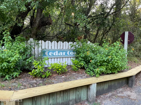 26 Cedar Ct, Southport, NC 28461