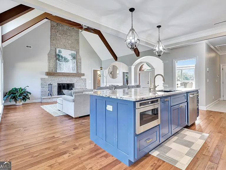 140 Lake Park Ct — Photo 23