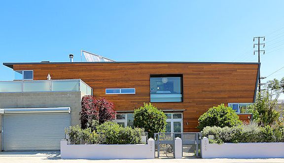 2nd image of 2044 Corinth Ave