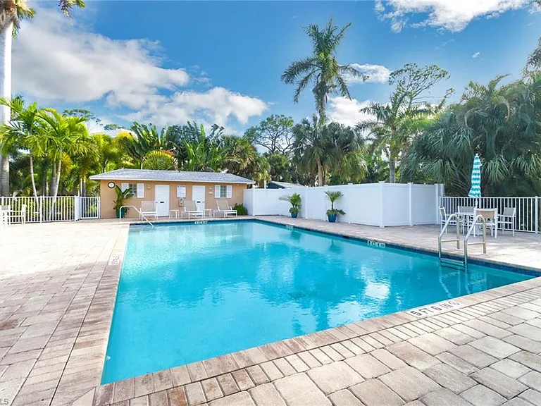 3002 Sandpiper Bay Cir #A305 — Photo 21