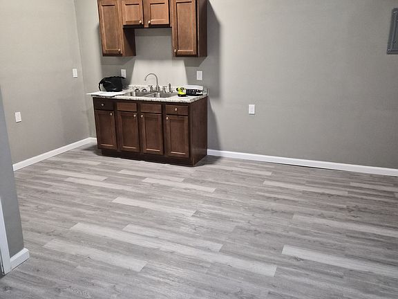 4th image of 4434 Warner Rd #2