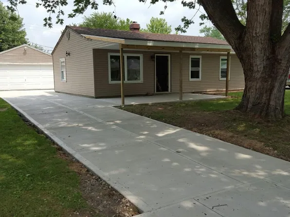 1695 Bowman Dr, Xenia, OH 45385