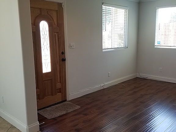 5th image of 1629 W 82nd St