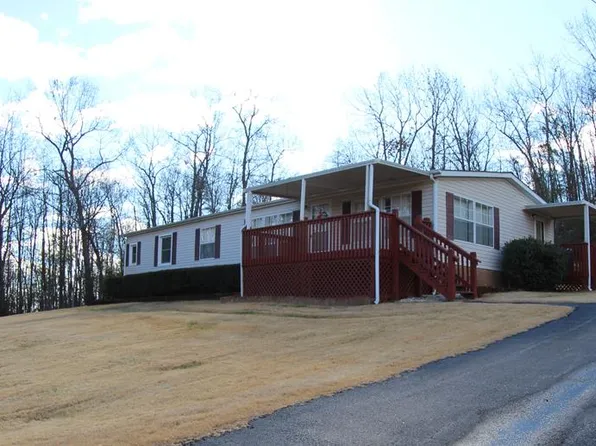 237 Johnson St, Stuart, VA 24171