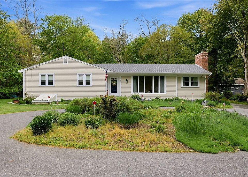 1st image of 1519 Santuit Newtown Rd