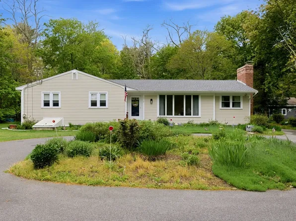 1519 Santuit Newtown Rd, Barnstable, MA 02630