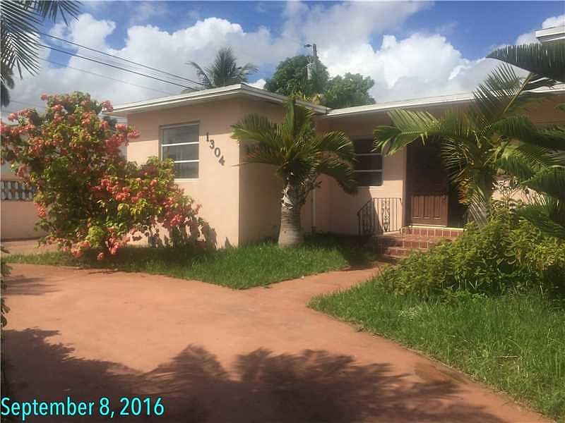 1st image of 1304 NW 31st Ave