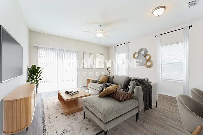 4 bed, 2.5 bath, 1549 sqft, $2,149 — Photo 3