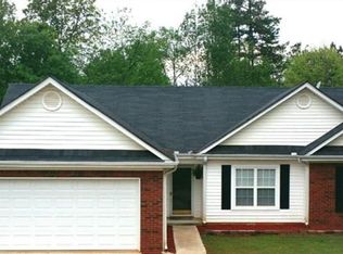 6311 Mosswoods Dr, Flowery Branch, GA 30542