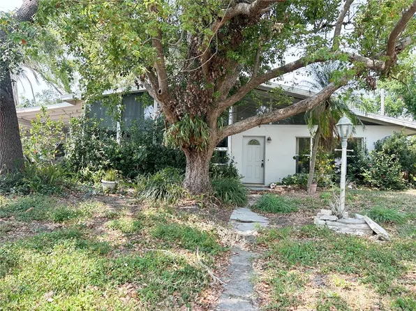 2415 Goldenrod St, Sarasota, FL 34239