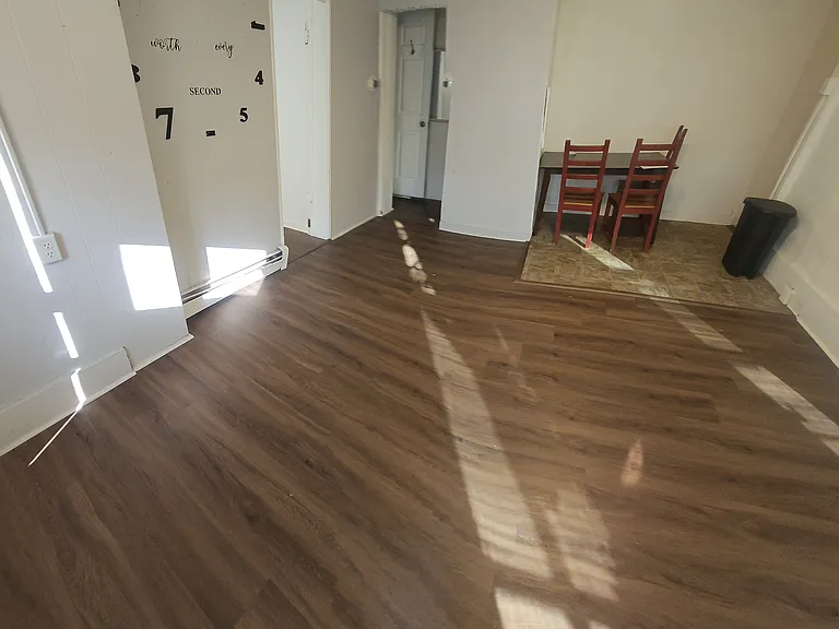 W Marshall St — Photo 14