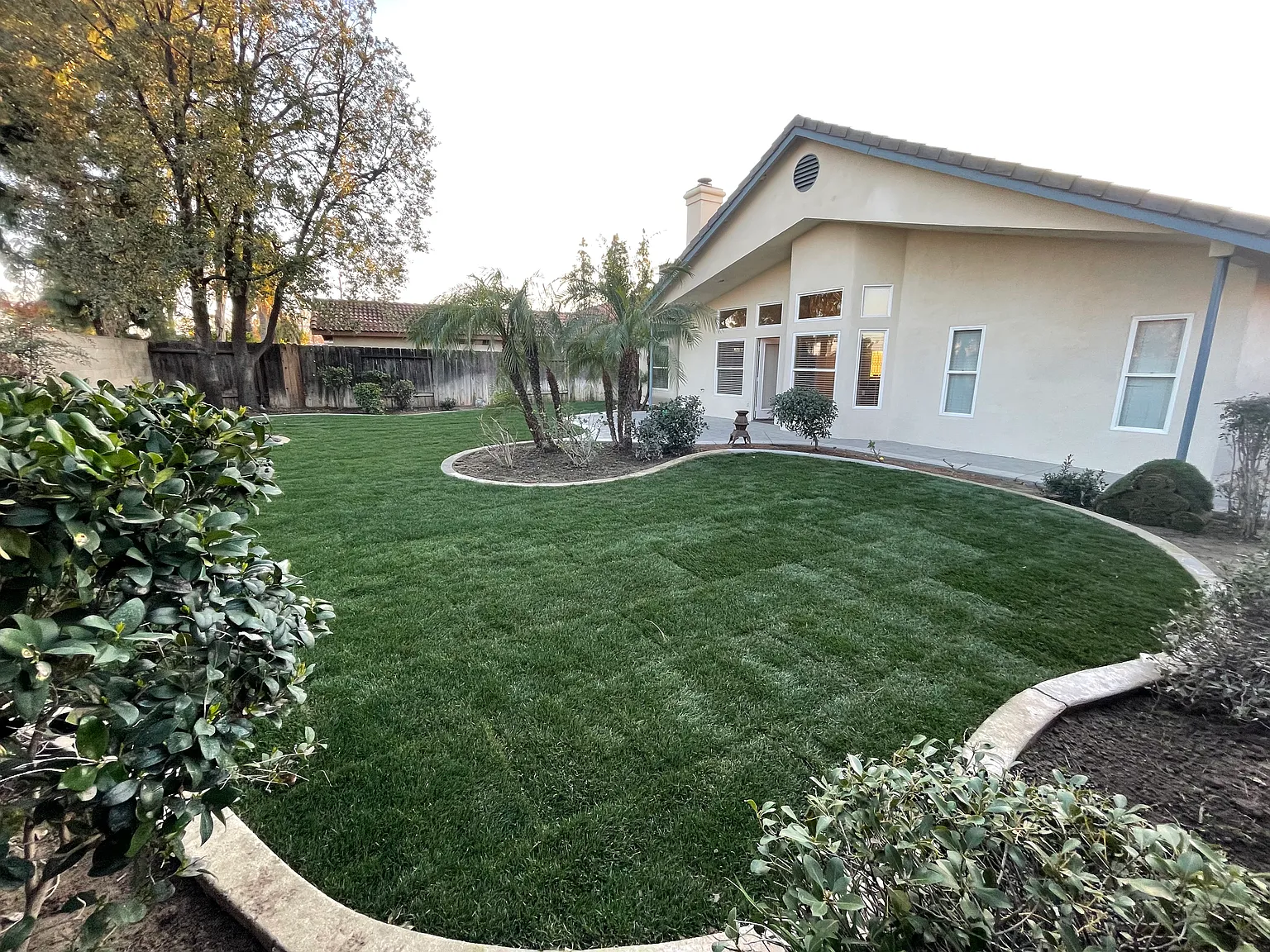 3 bed, 1460 sqft, $2,400 — Photo 2