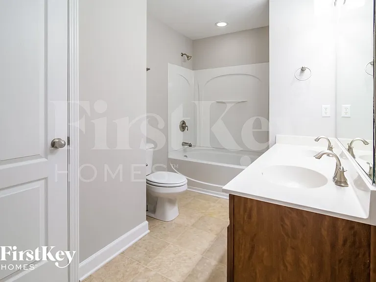 254 Killarney Trl — Photo 11