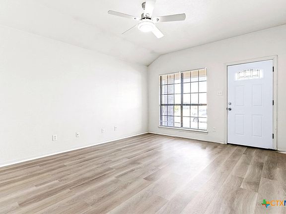 3rd image of 3006 Dannen Ct