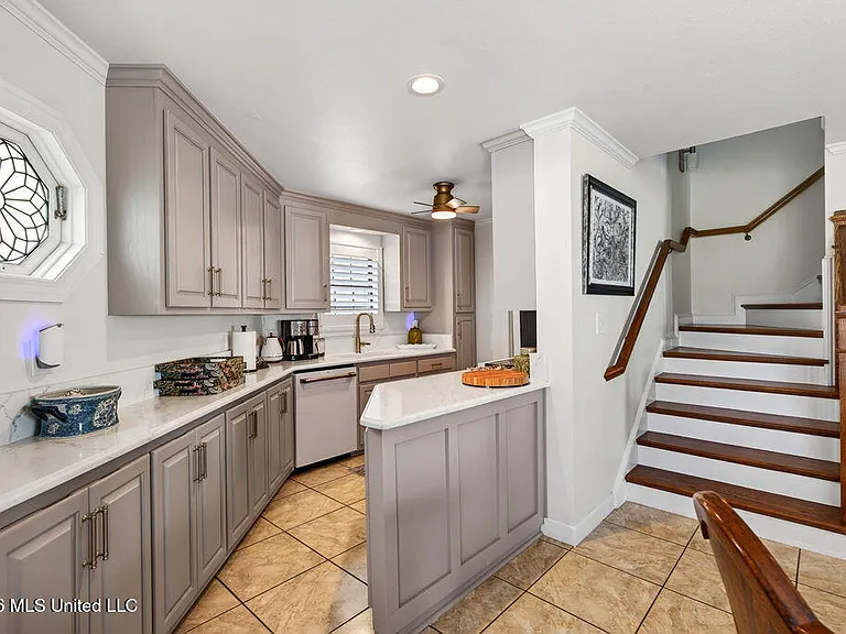 255 E Scenic Dr #G — Photo 18