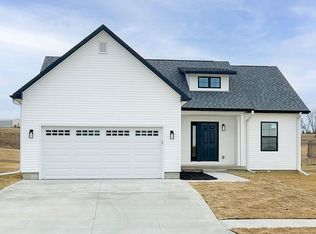 2956 Ravae Ln, Blair, NE 68008