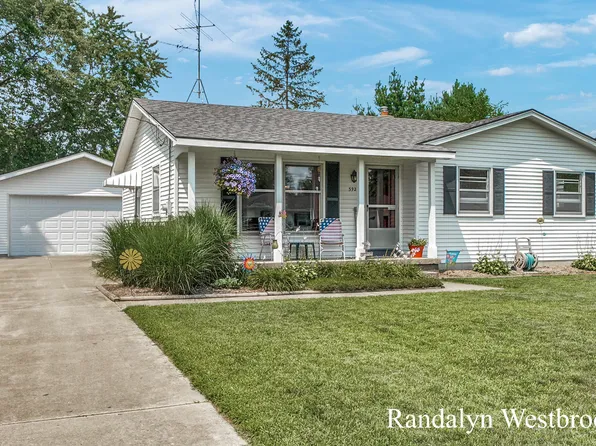 3923 Jupiter Ave NE, Grand Rapids, MI 49525