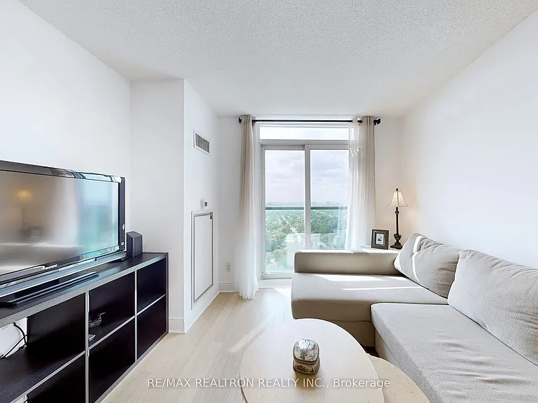 25 Greenview Ave W #2515 — Photo 6