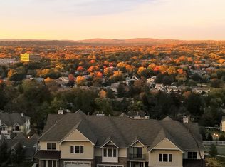 33 Summit Dr, North Caldwell, NJ 07006