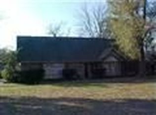 1075 Dowlen Rd, Beaumont, TX 77706