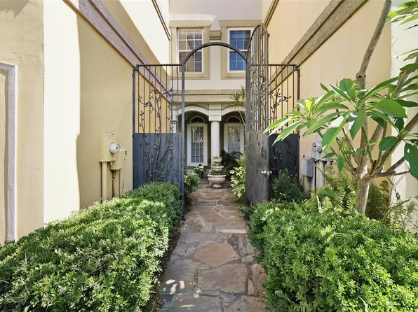 4421 W North A St, Tampa, FL 33609