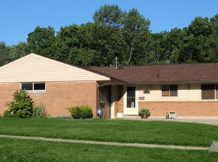 7127 Harshmanville Rd, Huber Heights, OH 45424