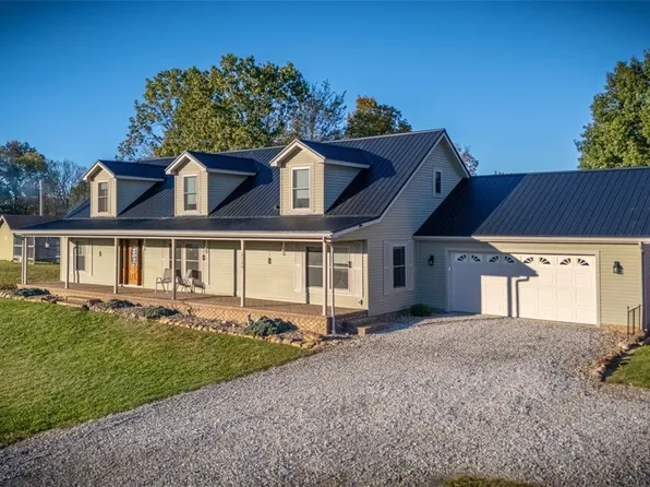 2120 Federal Rd, Little Hocking, OH 45742