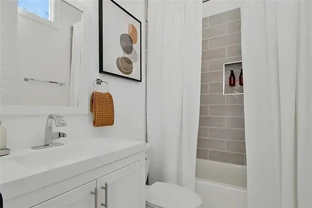2 bed, 2.0 bath, 901 sqft, $1,550 — Photo 4