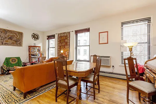 Rented by Town Residential | media 29