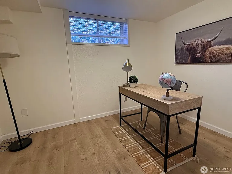 2907 S McClellan St — Photo 17