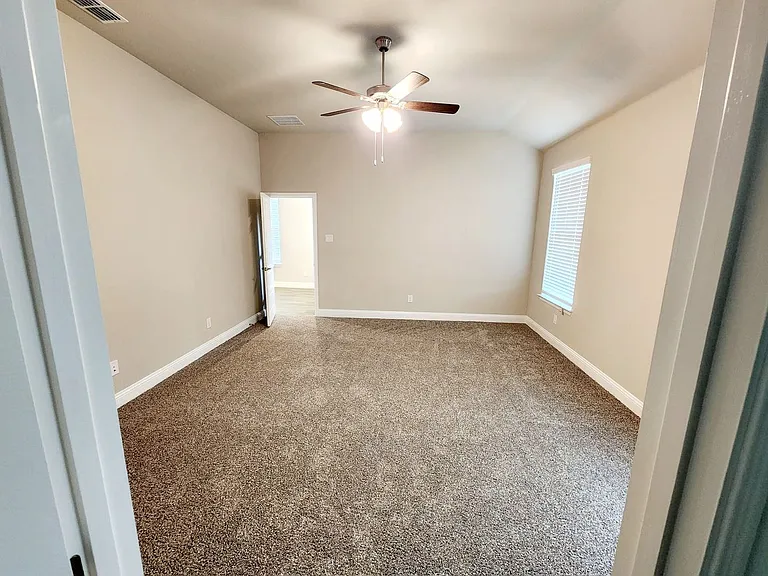 2320 Ruff Rd — Photo 10
