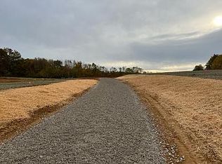 5688 S Anderson Rd, Newburgh, IN 47630