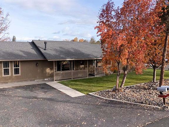 5th image of 627 NW Martingale Rd