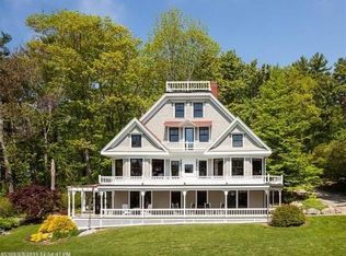 54 Megunticook St, Camden, ME 04843