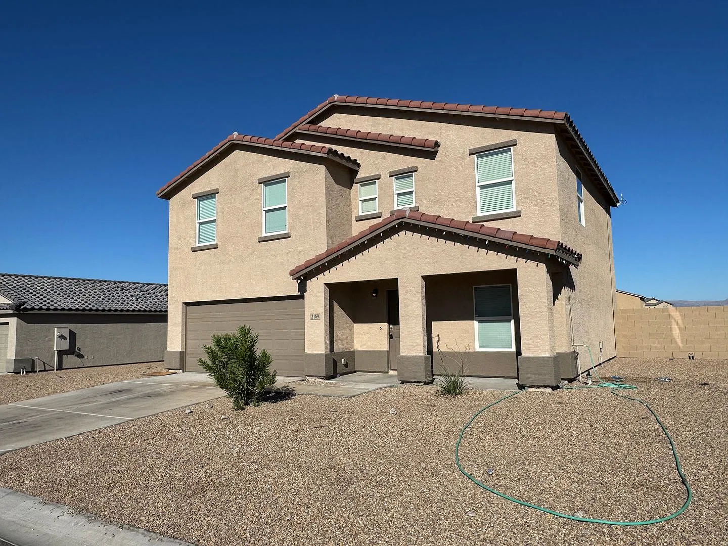 Nice newer 2 story home — Photo 3