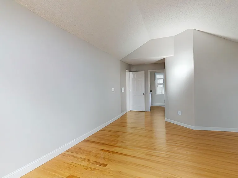 8 Knollwood Ct #8 — Photo 6