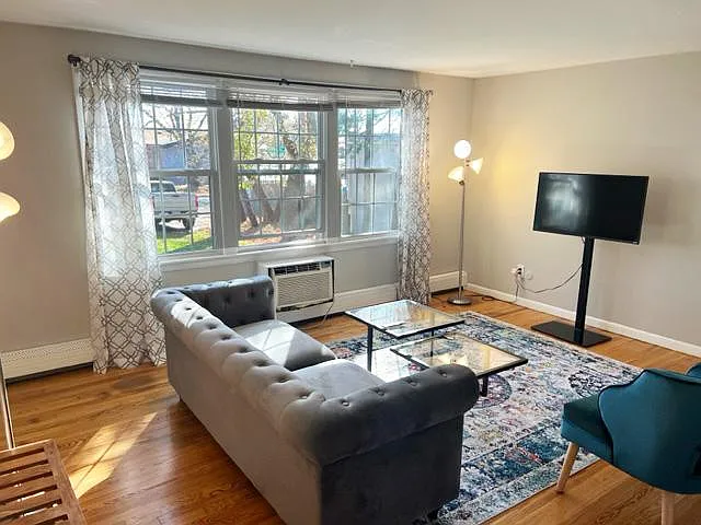 105 N Willow St #2