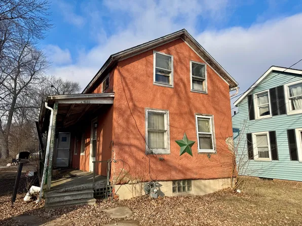 814 N 1st St, Princeton, IL 61356