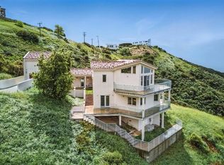 2501 Barrymore Dr, Malibu, CA 90265