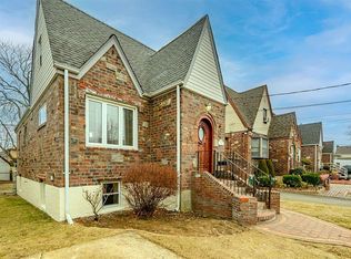 15834 96th St, Howard Beach, NY