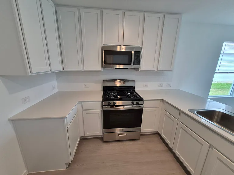 3164 Dispatch Dr — Photo 15