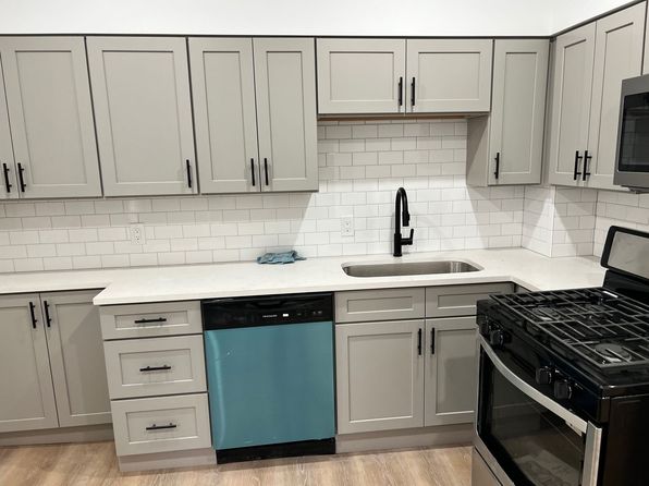 72-74 Bloomingdale St #72-1