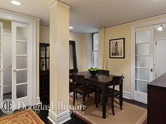 3rd image of 11 W 69th St APT 1A
