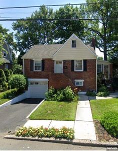 264 Beverly Hills Rd, Fort Lee, NJ, 07024